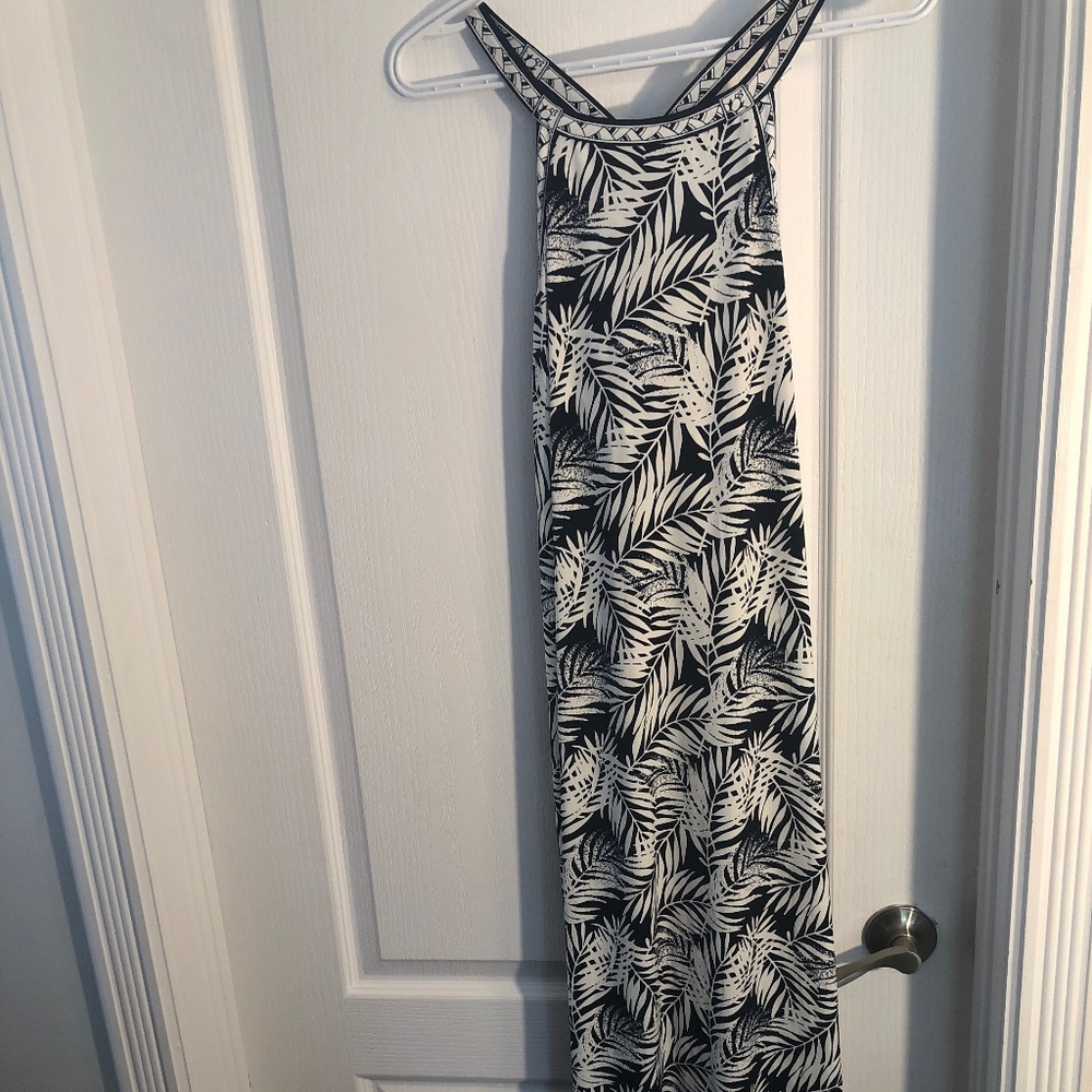 Max Studio Coastal Racerback Long Maxi Borderprint Dress. - Picture 2 of 4